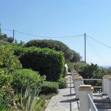 Alkinoos #1 Holiday home Gimari